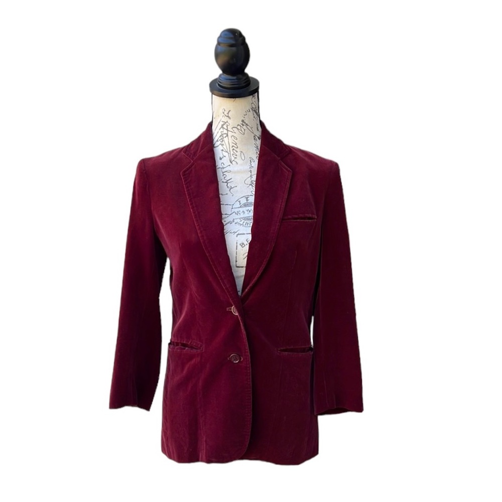 VINTAGE RARE 70s/80s Ohrbachs deep red velvet women single breast blazer size 8